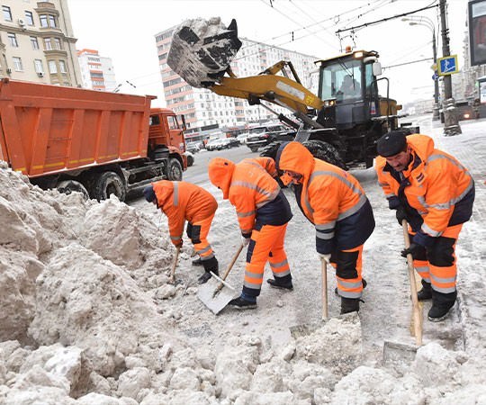 Уборка снега в Урюпинске и  Волгоградской области